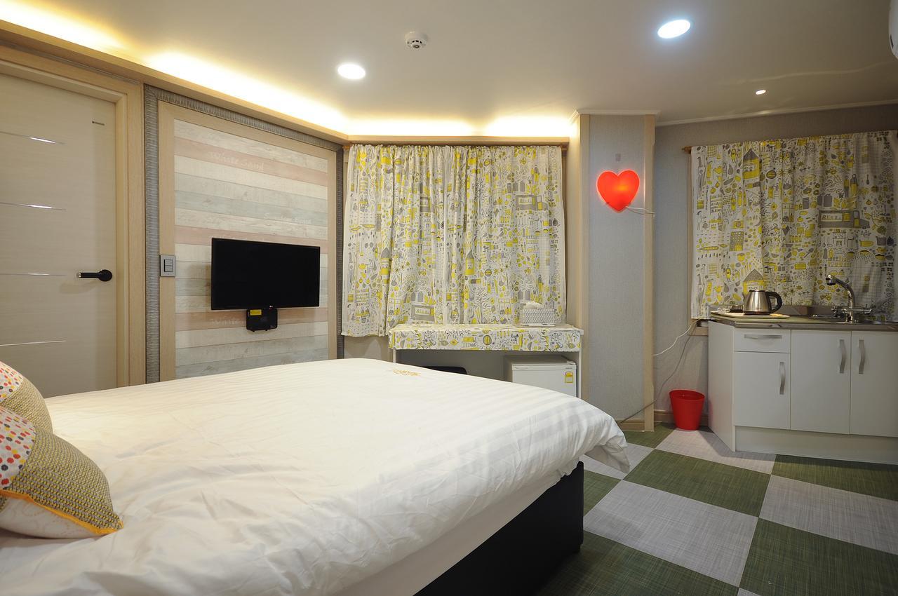 Family Hotel Bnb Пусан Экстерьер фото