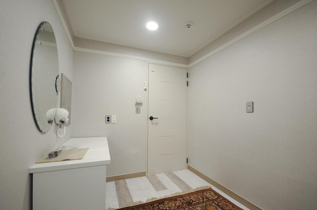 Family Hotel Bnb Пусан Экстерьер фото