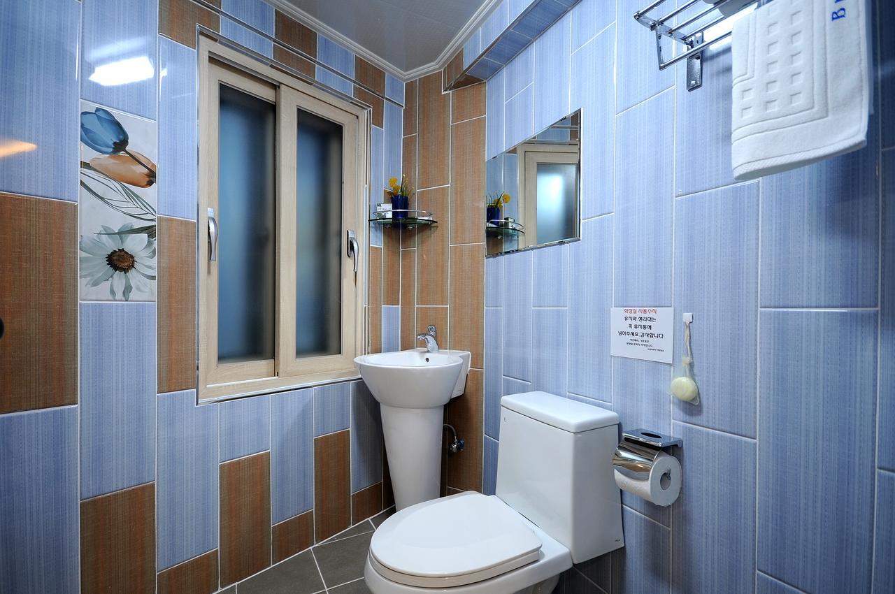 Family Hotel Bnb Пусан Экстерьер фото
